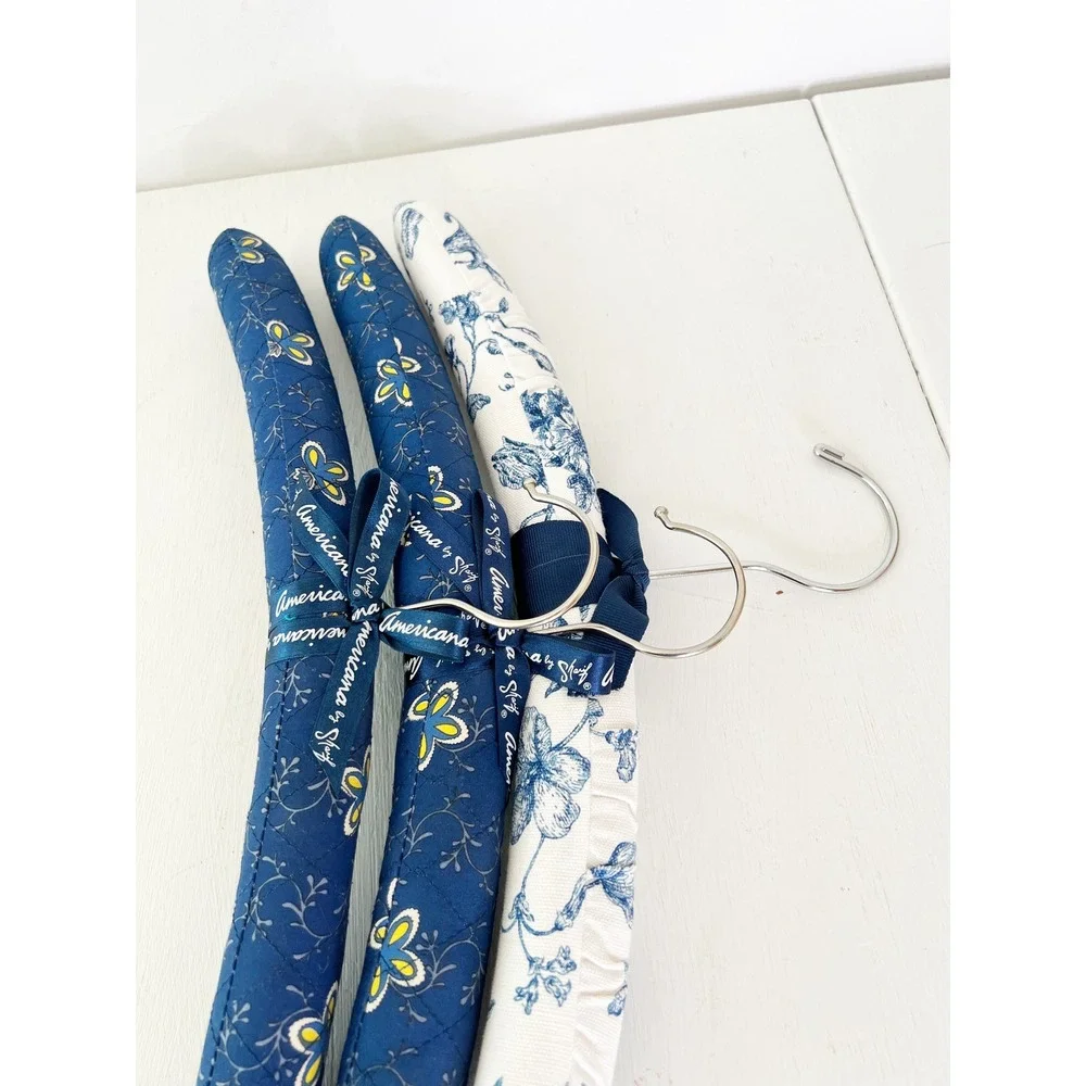 Vera Bradley Padded Hangers Blue White Floral Quilted‎ Set of 3